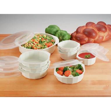 Gifts 4 All, This set is ideal for cooking in microwave and serving.
Includes a 48oz covered casserole, four 14oz covered bowls and four 8oz covered bowls. Microwave safe up to 140°C/290°F, refrigerator and dishwasher safe. Table serving ready. 