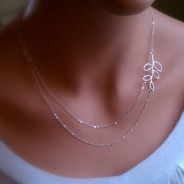 Gifts 4 All, This beautiful silver tone necklace features two chains attached to a leaf branch. Lobster clasp closure.
Great for everyday wear or for special occasions. 
Short Chain 18"