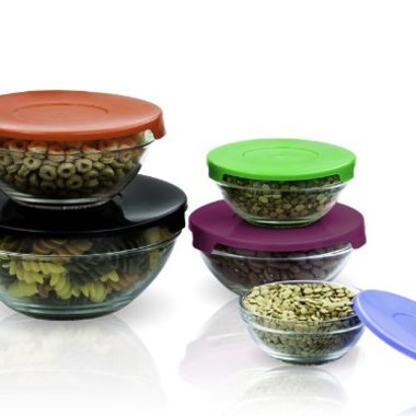 Gifts 4 All, Pack snacks, fruit, lunches and much more in this Set of 5 Small Glass Bowls with 5 Lids. Set featuring glass bowls with colorful snapping lids to seal in freshness. Set includes five different size capacities: 1/2 cup, 3/4 cup, 1-1/4 cup, 1-3/4 cup and 3 cups. Food storage containers are microwave, freezer and dishwasher safe. Comes packaged in an individual box. 