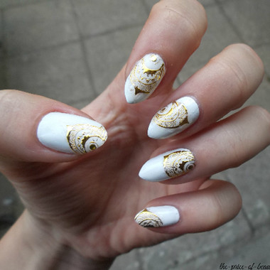 Gifts 4 All, This listing is for 1 sheet of nail sticker. available in gold tone Very pretty. Great for weddings. Can be decorated with gems or beads.
Please choose from 4th pic #1--8


