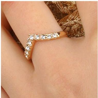 Gifts 4 All Small size Beautiful Ring V shaped with Clear Crystals