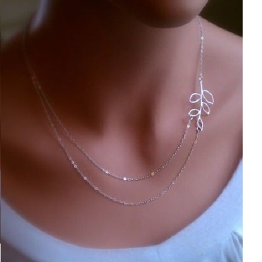 Gifts 4 All Beautiful Silver Tone Double chain leaf necklace